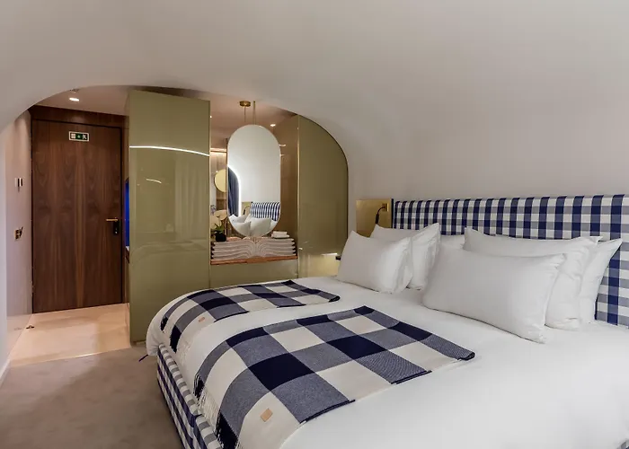 Cbr Boutique - 科英布拉